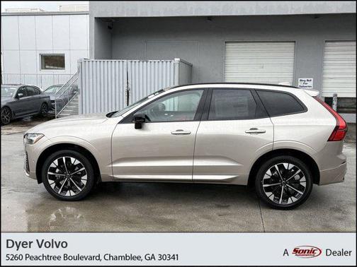 2026 Volvo XC60 B5 Plus