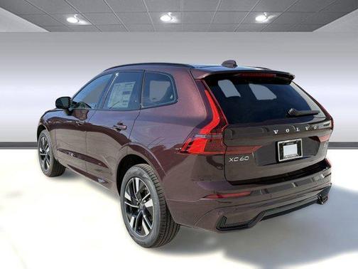 2026 Volvo XC60 B5 Core