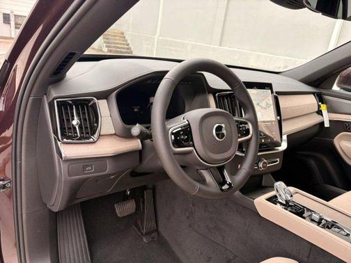 2026 Volvo XC90 B6 Plus 7-Seater