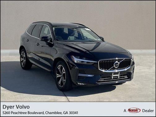 2022 Volvo XC60 B5 Momentum