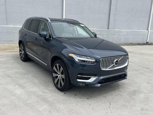 2024 Volvo XC90 B6 Plus Bright Theme 7-Seater