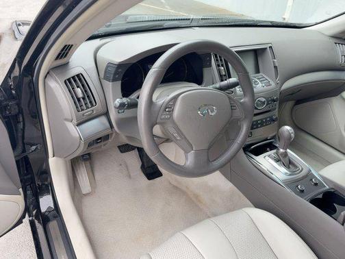 2011 INFINITI G25 Journey
