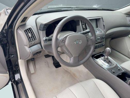 2011 INFINITI G25 Journey