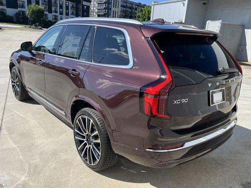2025 Volvo XC90 B6 Ultra