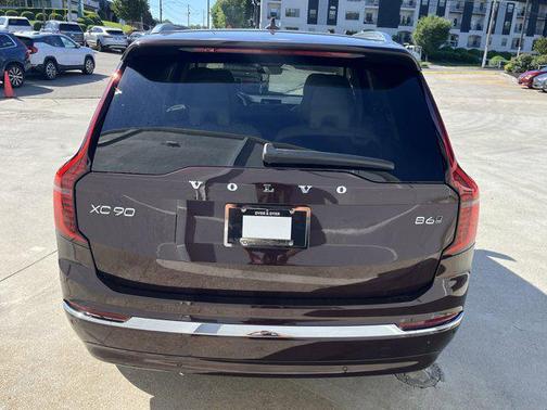2025 Volvo XC90 B6 Ultra