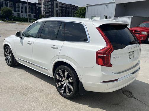 2023 Volvo XC90 B6 Ultimate 6-Seater