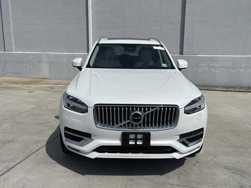 2023 Volvo XC90 B6 Ultimate 6-Seater