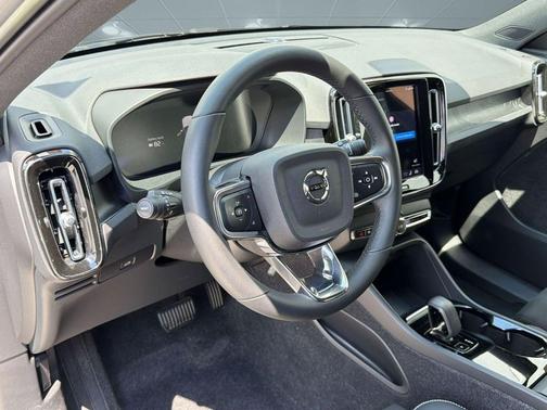Silver Dawn Metallic 2023 Volvo XC40 Recharge Pure Electric Twin Ultimate