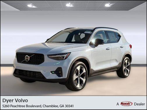 2026 Volvo XC40 B5 Plus