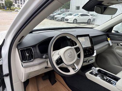 2026 Volvo XC90 Plug-In Hybrid T8 Ultra 7-Seater