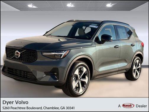 2026 Volvo XC40 B5 Plus