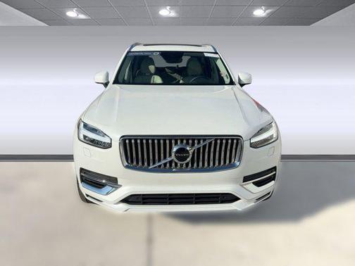 2021 Volvo XC90 Recharge Plug-In Hybrid T8 Inscription Expression 7 Passenger