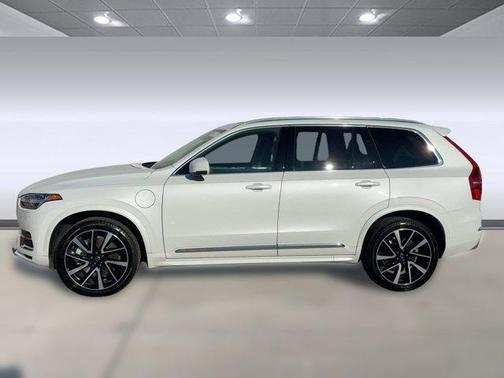 2021 Volvo XC90 Recharge Plug-In Hybrid T8 Inscription Expression 7 Passenger