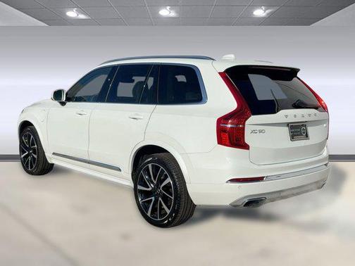 2021 Volvo XC90 Recharge Plug-In Hybrid T8 Inscription Expression 7 Passenger