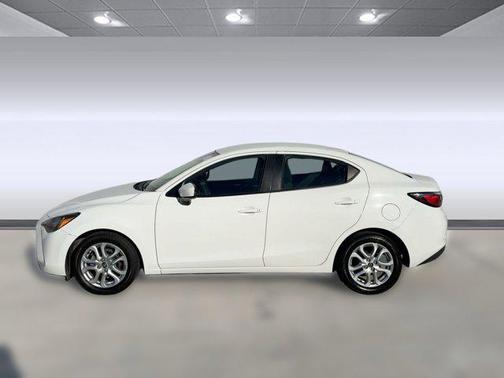 2017 Toyota Yaris iA Base