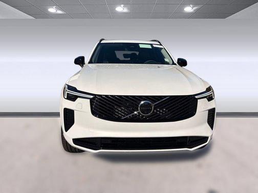 2026 Volvo XC90 B6 Ultra Dark Theme 7-Seater