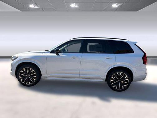 2026 Volvo XC90 B6 Ultra Dark Theme 7-Seater