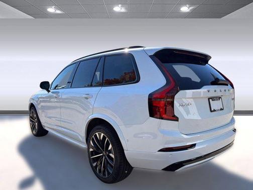 2026 Volvo XC90 B6 Ultra Dark Theme 7-Seater