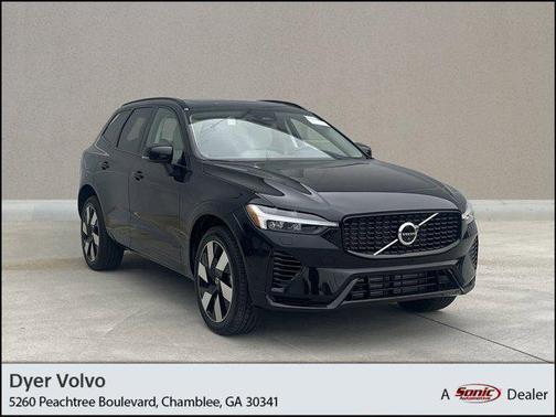 2025 Volvo XC60 Plug-In Hybrid T8 Plus