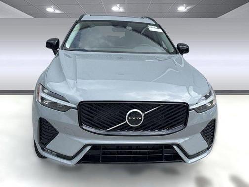 2026 Volvo XC60 B5 Core
