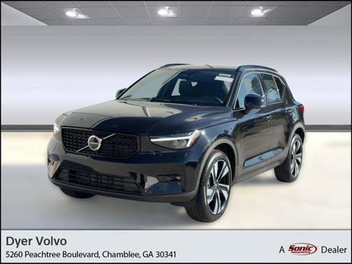 2026 Volvo XC40 Plus, B5 AWD Gas (mild hybrid), Dark