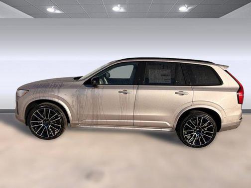 2026 Volvo XC90 B6 Ultra Dark Theme 7-Seater