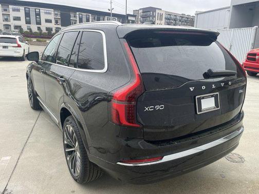 2025 Volvo XC90 B6 Core