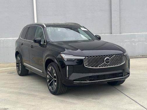 2025 Volvo XC90 B6 Core