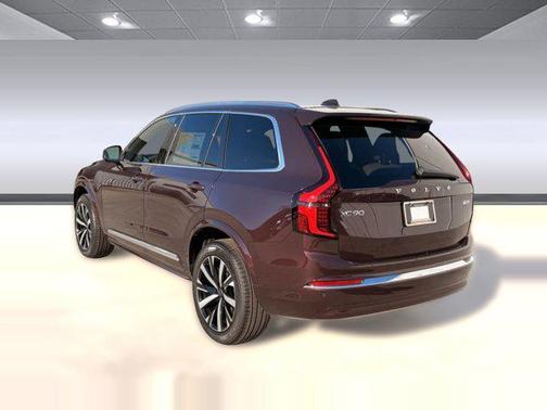 2026 Volvo XC90 B5 Core