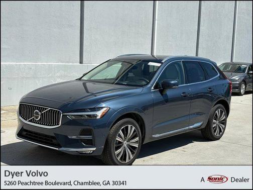 2023 Volvo XC60 B5 Plus Bright Theme