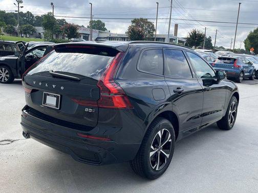 2026 Volvo XC60 B5 Core