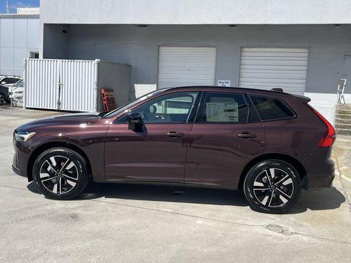 2026 Volvo XC60 B5 Core