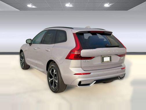 2026 Volvo XC60 B5 Core