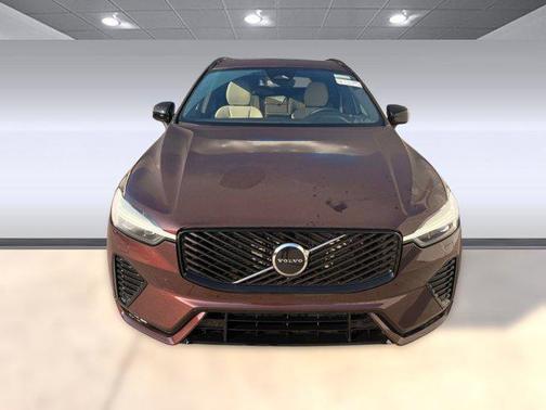 2026 Volvo XC60 B5 Core