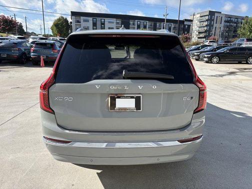 2026 Volvo XC90 B6 Plus 7-Seater