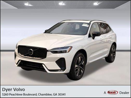 2026 Volvo XC60 B5 Plus