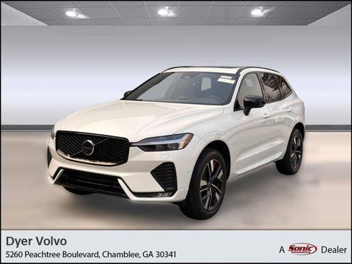 2026 Volvo XC60 B5 Plus