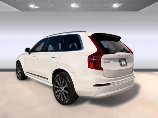 2024 Volvo XC90 B5 Core Bright Theme