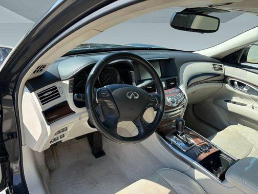 2013 INFINITI M37x Base