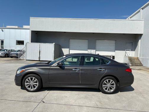 2013 INFINITI M37x Base