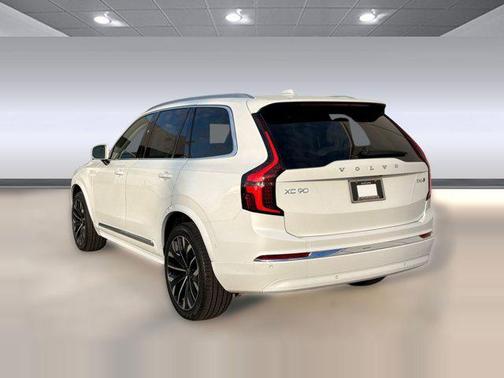 2026 Volvo XC90 B6 Ultra 6-Seater