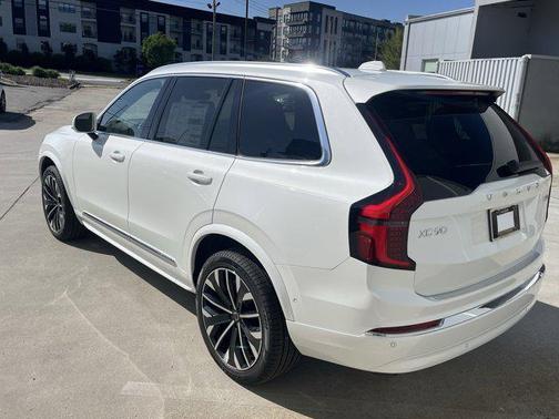 2025 Volvo XC90 B6 Ultra