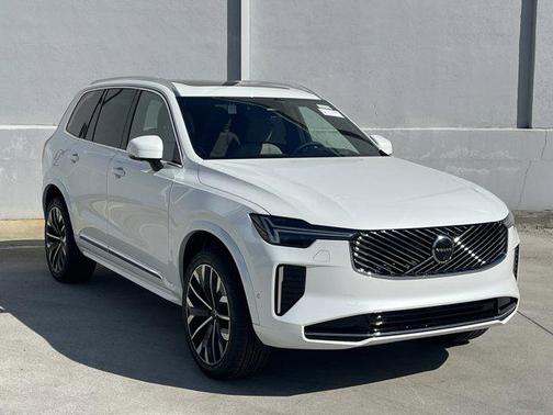 2025 Volvo XC90 B6 Ultra