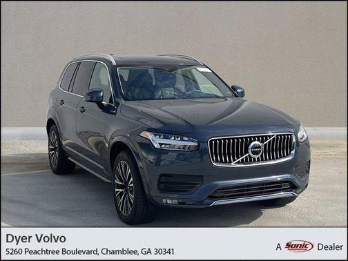 2022 Volvo XC90 T6 Momentum