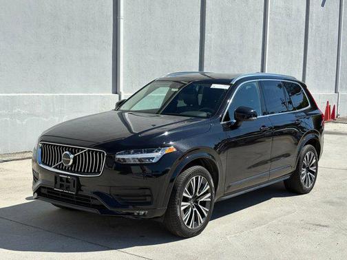2020 Volvo XC90 T5 Momentum