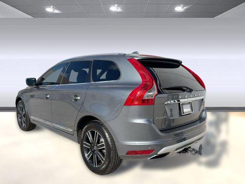 2017 Volvo XC60 T5 Dynamic