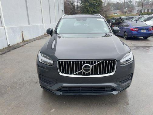 2021 Volvo XC90 T6 Momentum