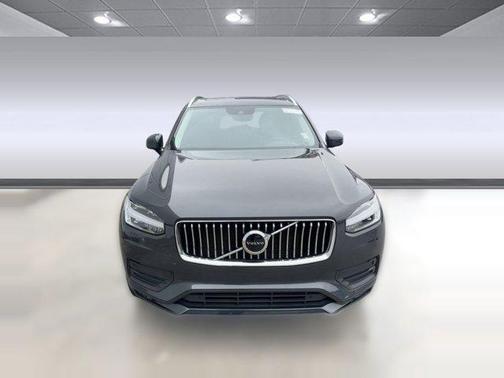2021 Volvo XC90 T6 Momentum