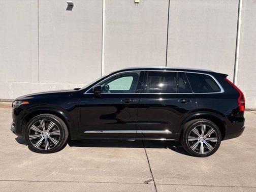 2022 Volvo XC90 Recharge Plug-In Hybrid T8 Inscription 6 Passenger