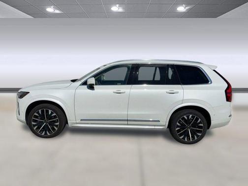 2025 Volvo XC90 B6 Plus 7-Seater